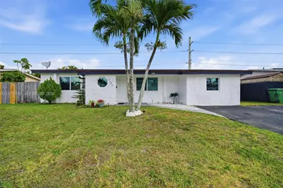 1185 NW 92nd Ave, Pembroke Pines, FL 33024 - Photo 3