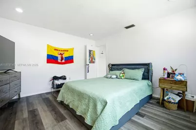 1185 NW 92nd Ave, Pembroke Pines, FL 33024 - Photo 31