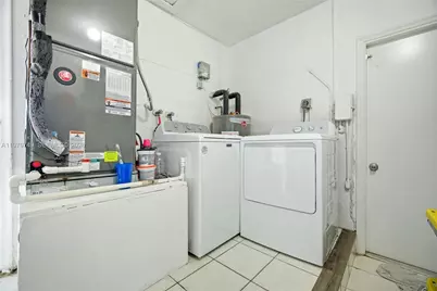 1185 NW 92nd Ave, Pembroke Pines, FL 33024 - Photo 37