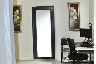 720 SW 81st Terrace, North Lauderdale, FL 33068 - Photo 5