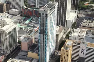 151 SE 1st St, Miami, FL 33131 - Photo 23