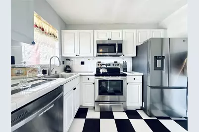 7891 N Sunrise Lakes Dr #310, Sunrise, FL 33322 - Photo 11