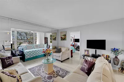 7891 N Sunrise Lakes Dr #310, Sunrise, FL 33322 - Photo 15