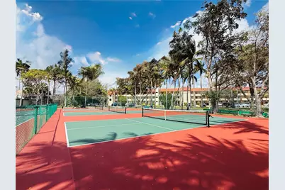 7891 N Sunrise Lakes Dr #310, Sunrise, FL 33322 - Photo 3