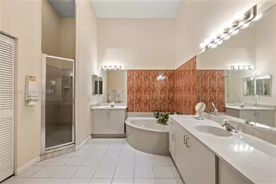 5692 Santiago Cir, Boca Raton, FL 33433 - Photo 25