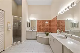 5692 Santiago Cir, Boca Raton, FL 33433 - Photo 25