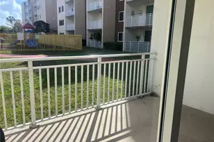 6950 Miami Gardens Dr, Hialeah, FL 33015 - Photo 19