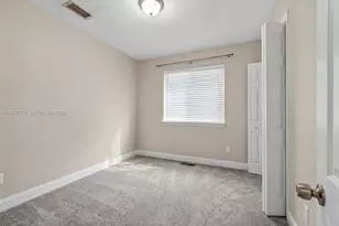 7761 NW 36th St, Davie, FL 33024 - Photo 9