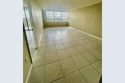 1200 Saint Charles Pl #606, Pembroke Pines, FL 33026 - Photo 9