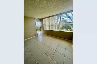 1200 Saint Charles Pl #606, Pembroke Pines, FL 33026 - Photo 9