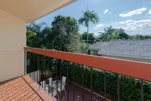 4950 San Amaro Dr, Coral Gables, FL 33146 - Photo 39