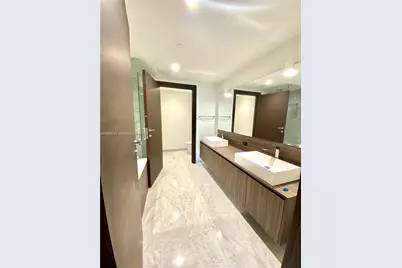 1000 Brickell Plz #3503, Miami, FL 33131 - Photo 17