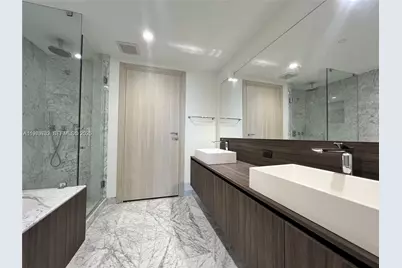 1000 Brickell Plz #3503, Miami, FL 33131 - Photo 7