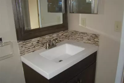 2784 Oakleigh Ln #0, Davie, FL 33328 - Photo 7