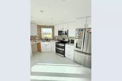 3661 Via Poinciana #206, Lake Worth, FL 33467 - Photo 21