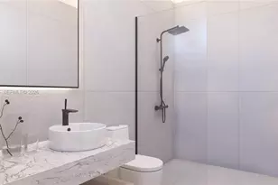 1302 NE 32nd St, Oakland Park, FL 33334 - Photo 9