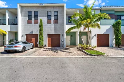4441 NW 9th St, Plantation, FL 33317 - Photo 1