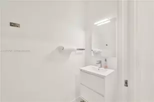 4441 NW 9th St., Plantation, FL 33317 - Photo 5