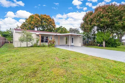 5655 NE 5th Ter #0, Oakland Park, FL 33334 - Photo 1