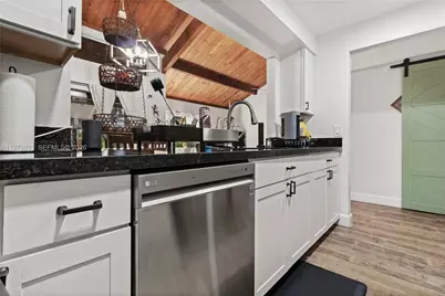 3812 NW 77th Ave, Davie, FL 33024 - Photo 17