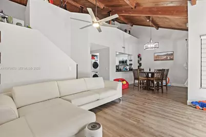 3812 NW 77th Ave, Davie, FL 33024 - Photo 9