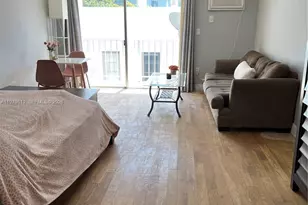 221 Meridian Ave, Miami Beach, FL 33139 - Photo 7