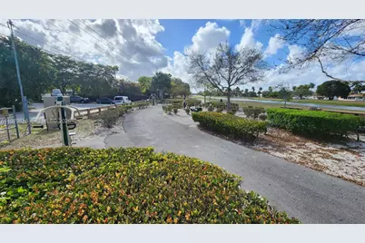 20120 NW 11th Ct, Miami Gardens, FL 33169 - Photo 35
