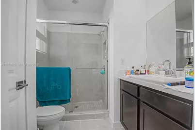 445 NE 4th St, Florida City, FL 33034 - Photo 13