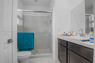 445 NE 4th St, Florida City, FL 33034 - Photo 13