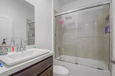 445 NE 4th St, Florida City, FL 33034 - Photo 11