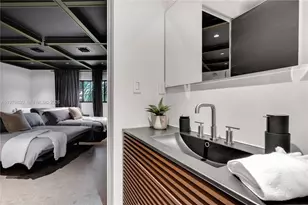 2500 Bayview Dr, Fort Lauderdale, FL 33305 - Photo 59