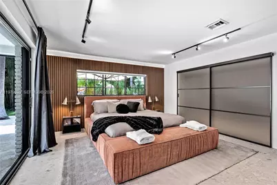 2500 Bayview Dr, Fort Lauderdale, FL 33305 - Photo 25