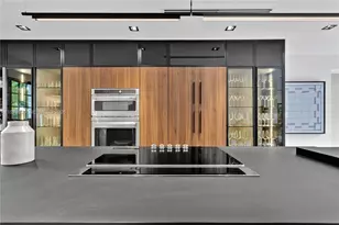 2500 Bayview Dr, Fort Lauderdale, FL 33305 - Photo 15