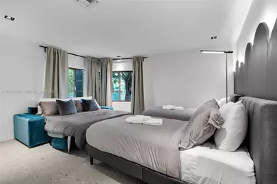 2500 Bayview Dr, Fort Lauderdale, FL 33305 - Photo 47