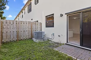 21089 NE 8th Ave, Miami, FL 33179 - Photo 15