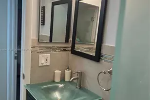 15640 SW 80th St, Miami, FL 33193 - Photo 11