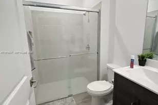 804 SE 18th St, Homestead, FL 33034 - Photo 13