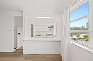 4710 Pine Tree Dr, Miami Beach, FL 33140 - Photo 5