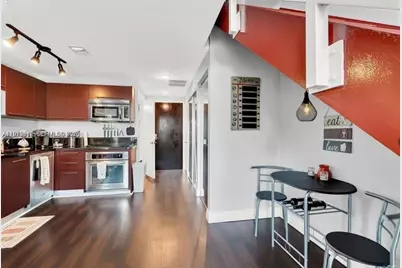 244 NE Biscayne Blvd #440, Miami, FL 33132 - Photo 11