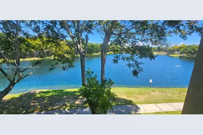 2014 Marsh Harbor Dr, Riviera Beach, FL 33404 - Photo 45