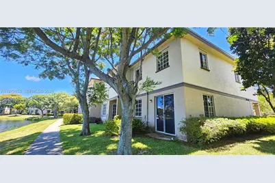 2014 Marsh Harbor Dr, Riviera Beach, FL 33404 - Photo 49