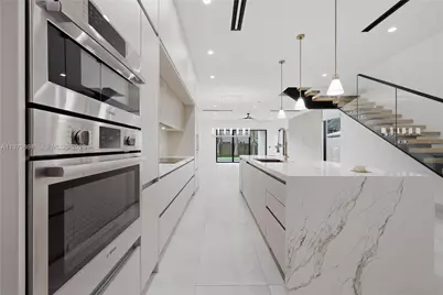 609 NE 8th Ave #B, Fort Lauderdale, FL 33304 - Photo 9