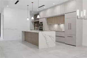 609 NE 8th Ave, Fort Lauderdale, FL 33304 - Photo 3