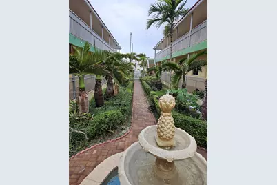 7400 Harding Ave #22, Miami Beach, FL 33141 - Photo 25