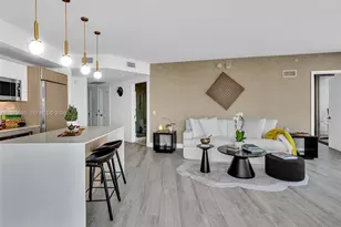 121 NE 34th St, Miami, FL 33137 - Photo 25