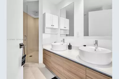 121 NE 34th St #2104, Miami, FL 33137 - Photo 37