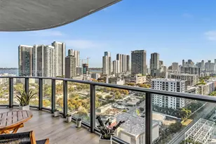 121 NE 34th St, Miami, FL 33137 - Photo 15