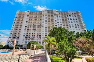 2801 NE 183rd St, Aventura, FL 33160 - Photo 35