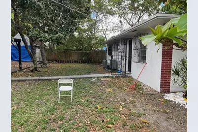 800 NW 29th Ter, Miami, FL 33127 - Photo 19