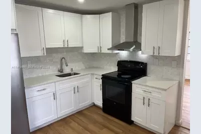 800 NW 29th Ter, Miami, FL 33127 - Photo 5